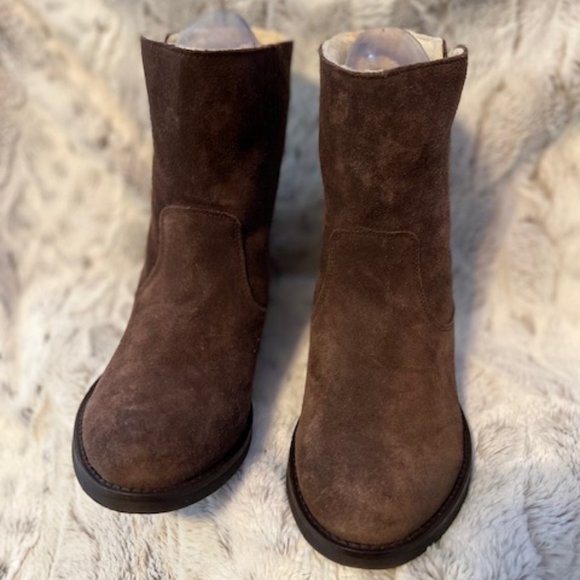 Levi's Brown Leather Boots Lined W/ Sherapa Women Sz 6 1/2 NWOB - Picture 2 of 10